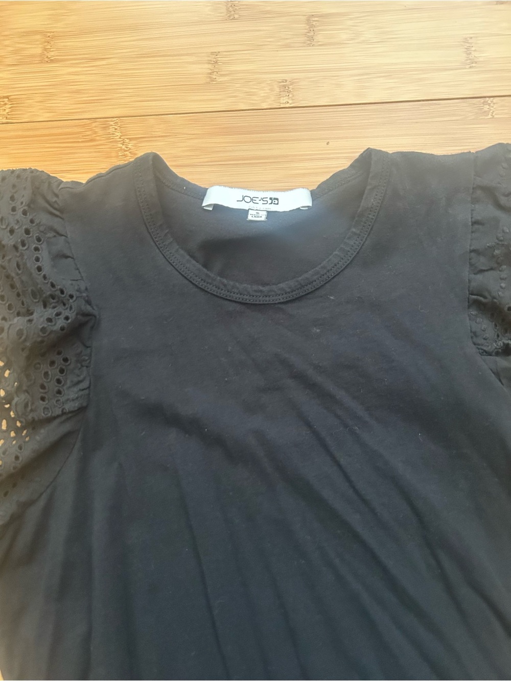 Joe's Jeans Black Eyelet Puff Sleeve Tee